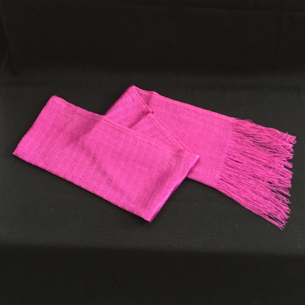 Raspberry Wrap with flirty fringe ends.  EUC